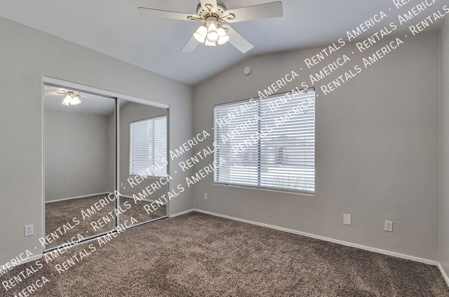 Beautifully Maintained 4-bedroom, 2-bathroom Oro Valley Home property image