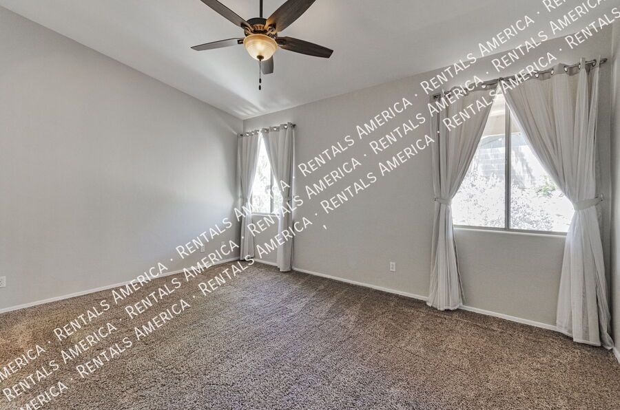 Beautifully Maintained 4-bedroom, 2-bathroom Oro Valley Home property image