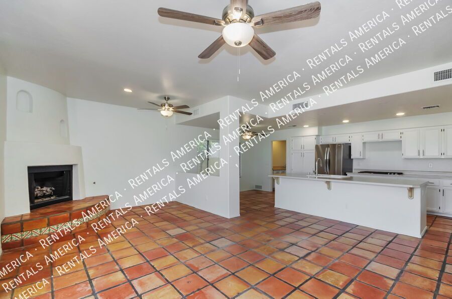LOCATION! Oro Valley Beauty! property image