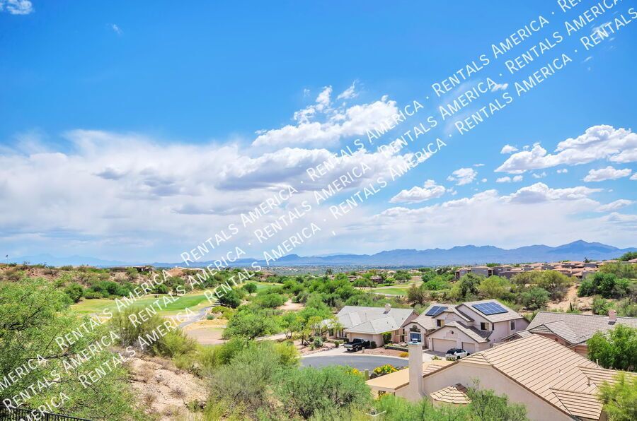 LOCATION! Oro Valley Beauty! property image