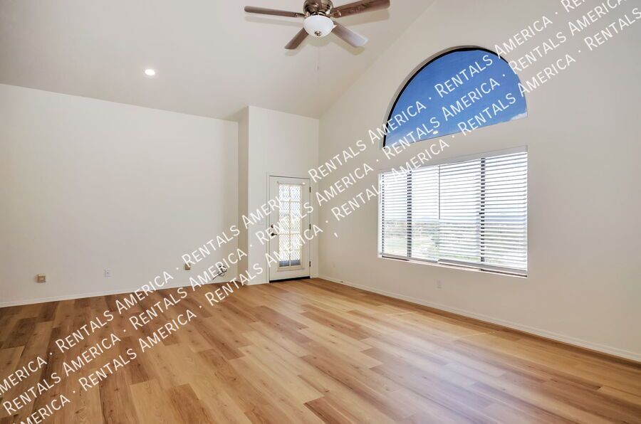 LOCATION! Oro Valley Beauty! property image