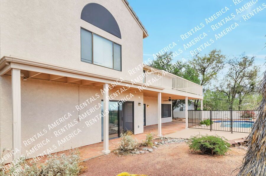 LOCATION! Oro Valley Beauty! property image