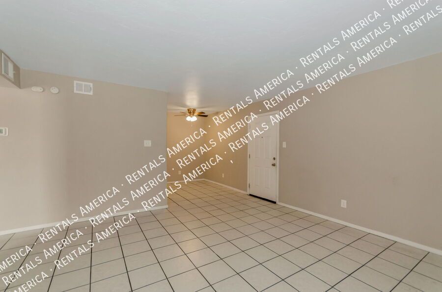 Great location- Large one bedroom condo property image