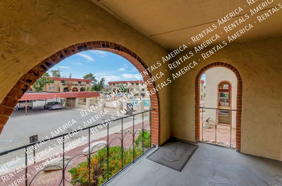 Great location- Large one bedroom condo property image