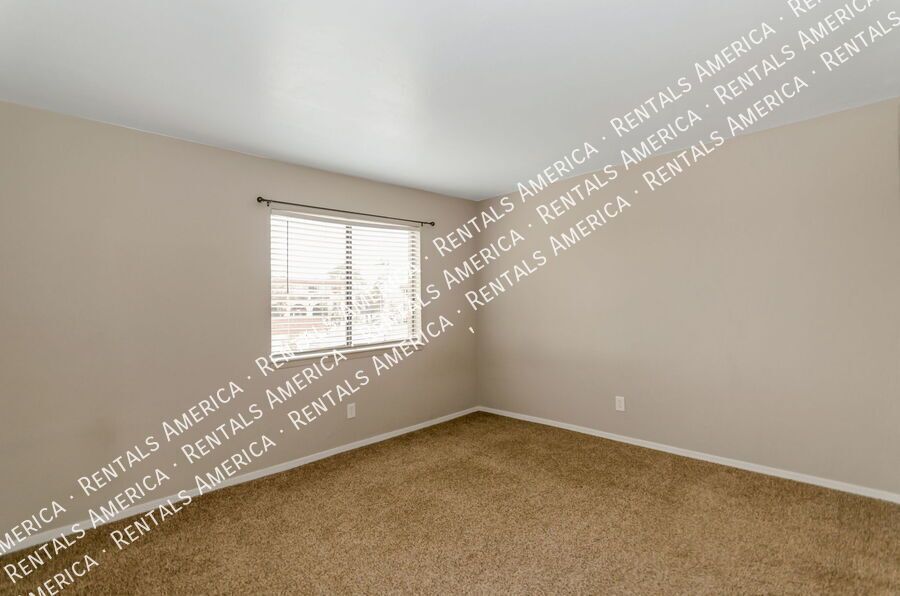 Great location- Large one bedroom condo property image