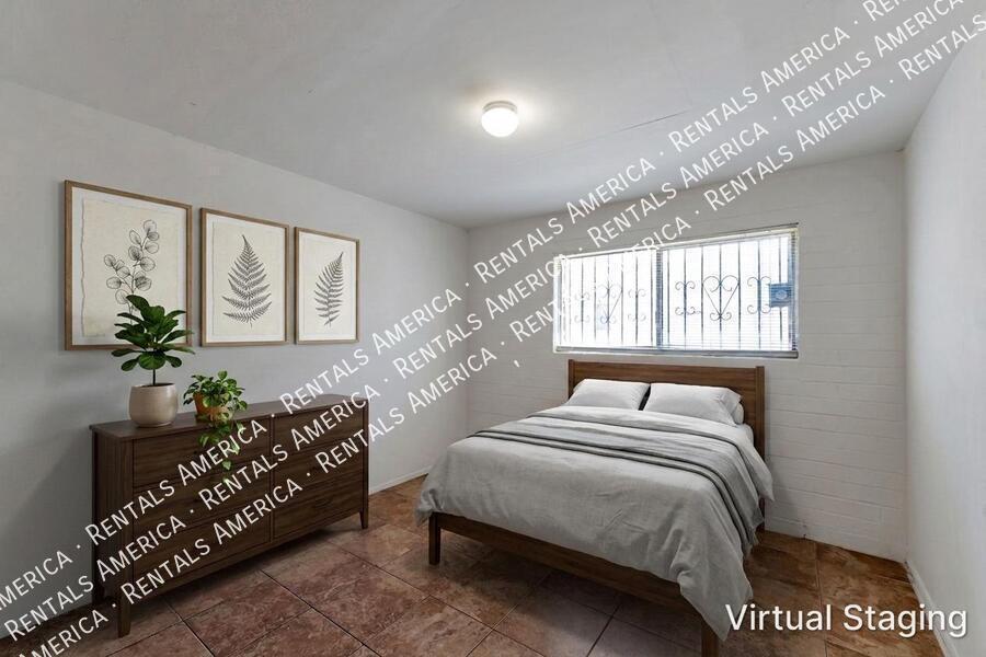 Modern 2 Bed 1 Bath End Unit property image
