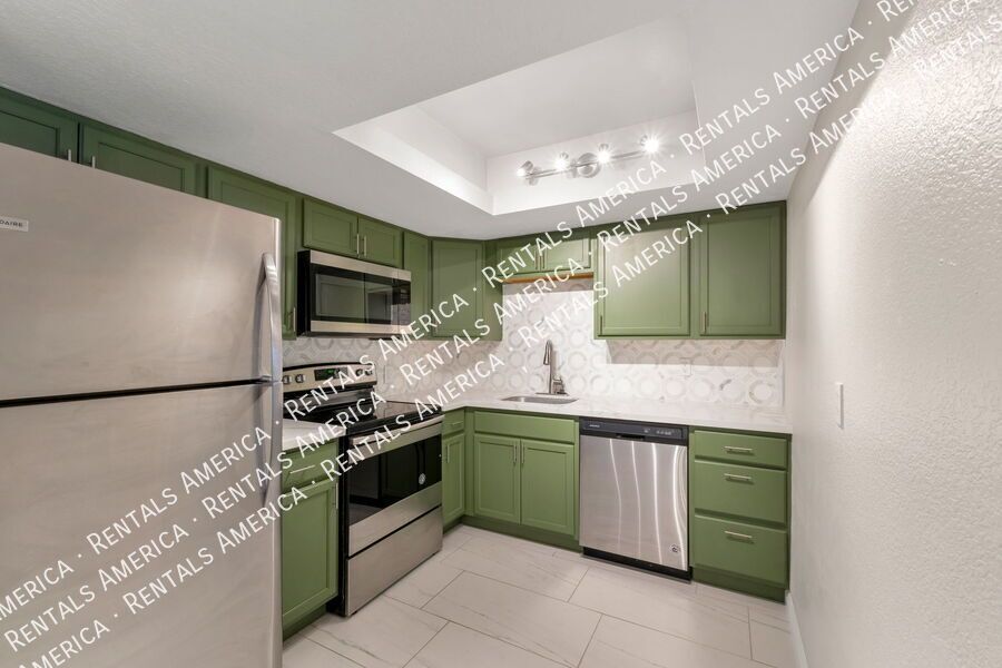 Cute, Clean, Updated Oro Valley Condo! property image