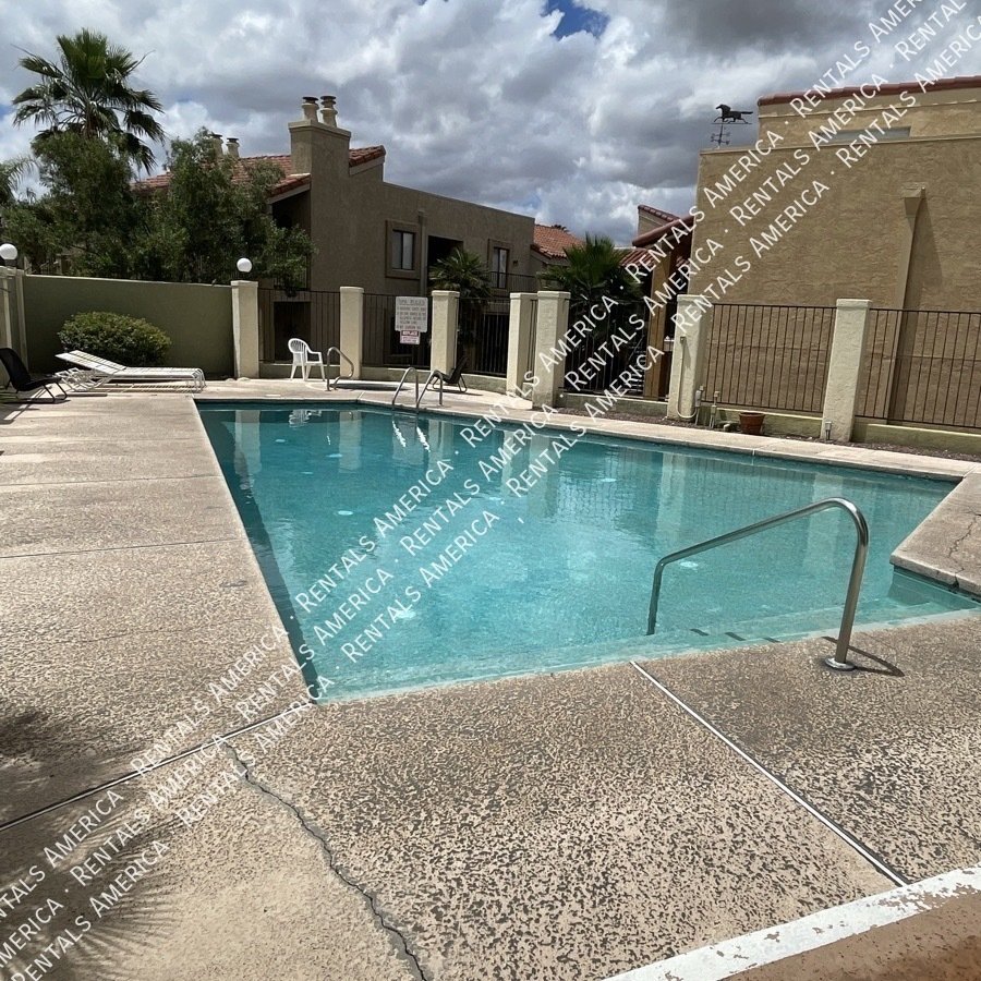 Cute, Clean, Updated Oro Valley Condo! property image
