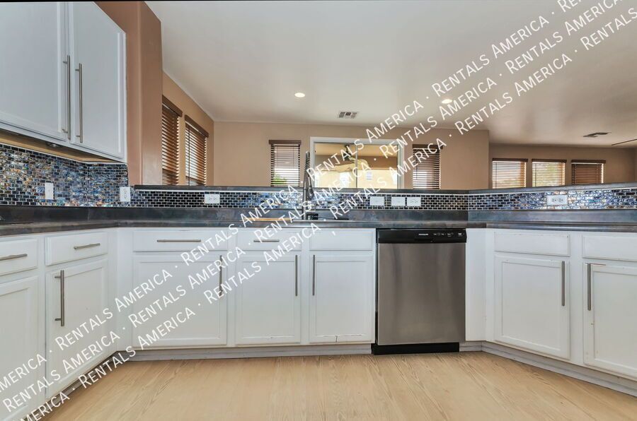 Gorgeous home in Rancho Valencia! property image
