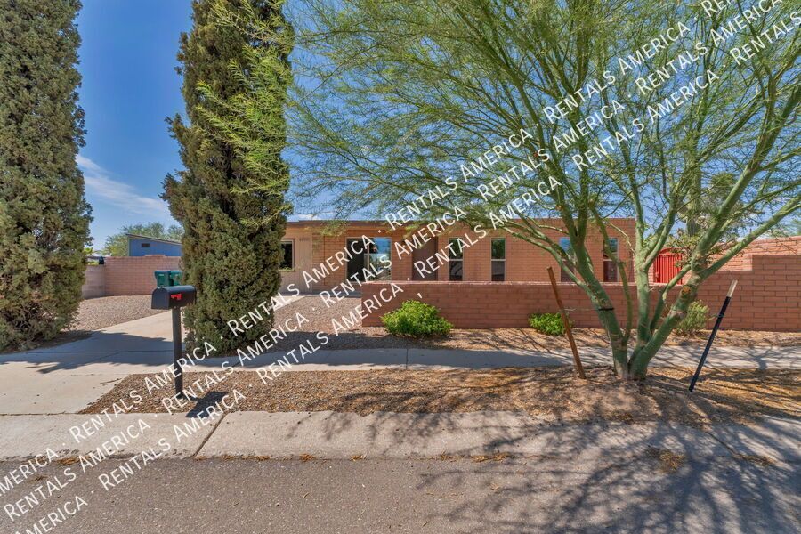 4000 W Orangewood Dr property image