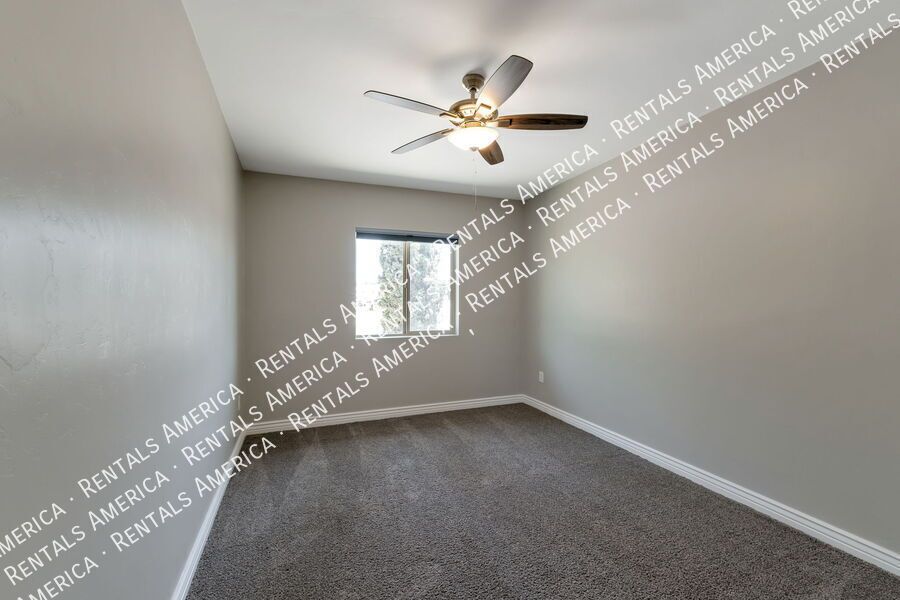 4000 W Orangewood Dr property image