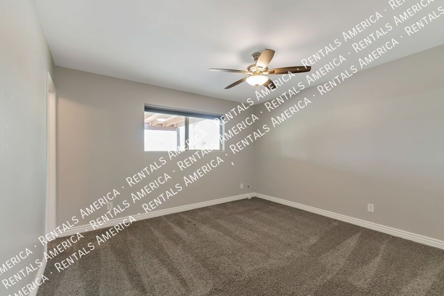 4000 W Orangewood Dr property image