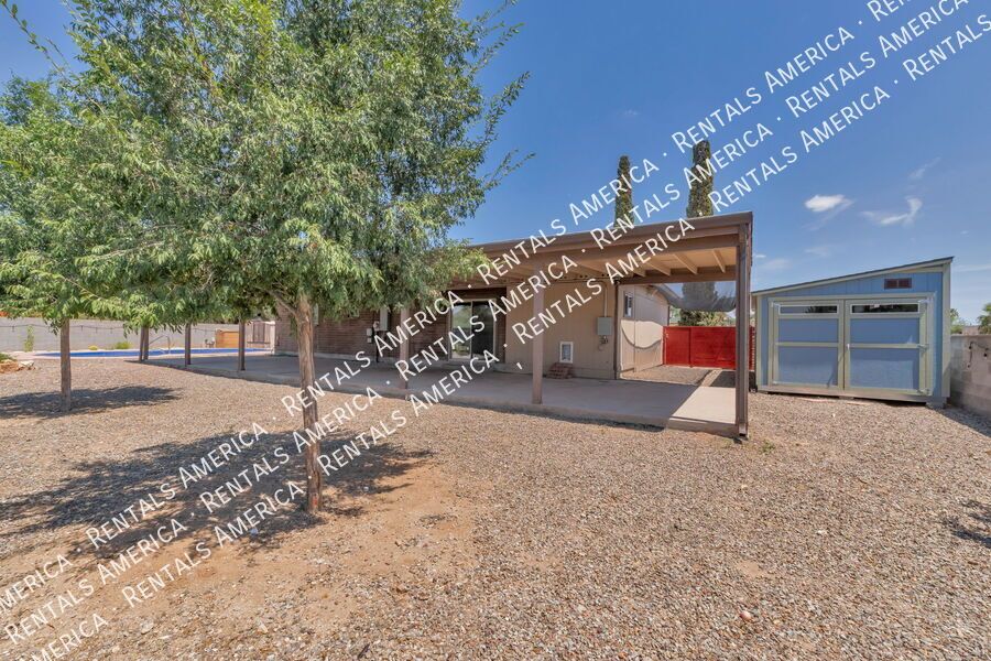 4000 W Orangewood Dr property image
