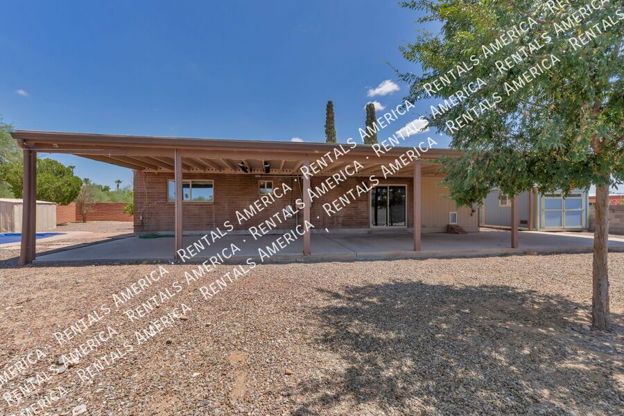 4000 W Orangewood Dr property image