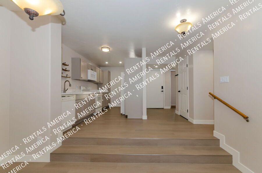 New Listing- Foothills location property image