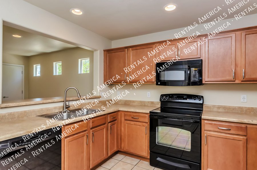 Great East Side Location! property image