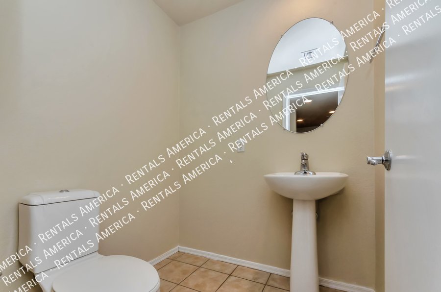 Great East Side Location! property image