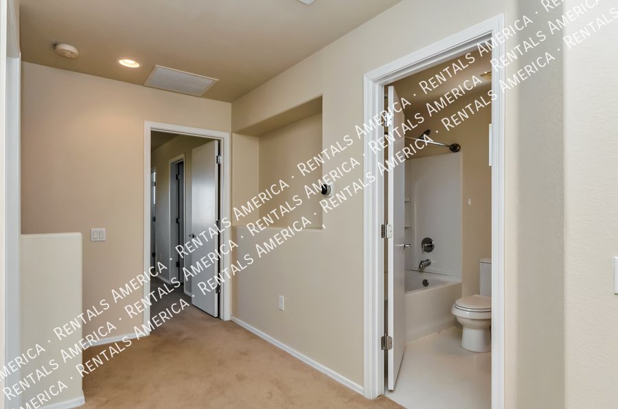 Great East Side Location! property image