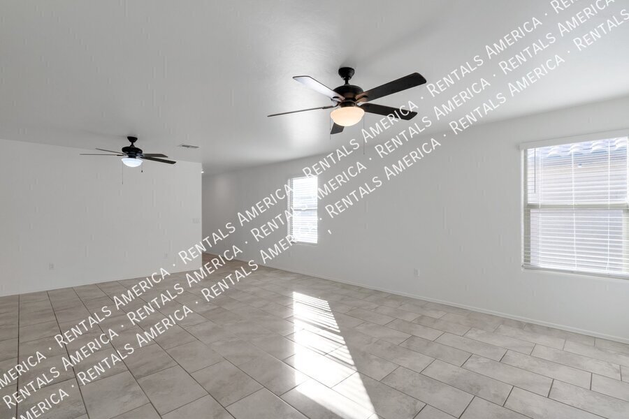 Leasing Special 1st month's rent free. property image
