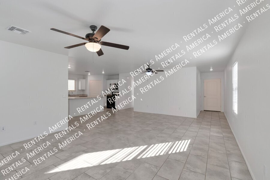 Leasing Special 1st month's rent free. property image