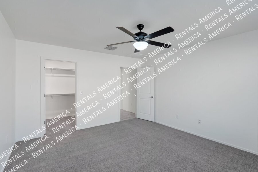 Leasing Special 1st month's rent free. property image
