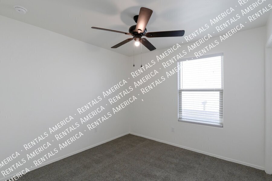 Leasing Special 1st month's rent free. property image