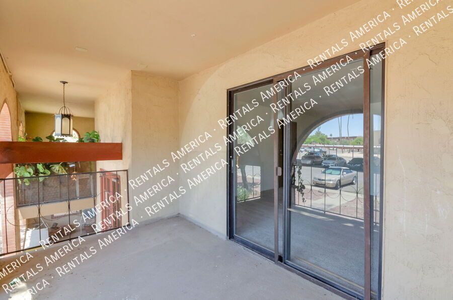 Move in special $500 off 1st month Large 1 bedroom property image