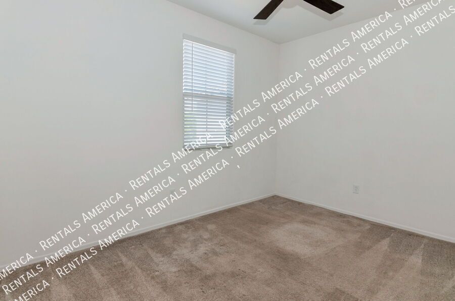 4 bedrooms, 2 bathrooms with pool in Marana property image