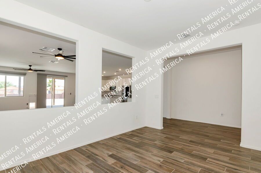 4 bedrooms, 2 bathrooms with pool in Marana property image