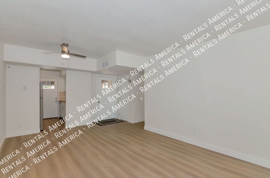 remodeled 2 bed, 2 bathTownhome property image