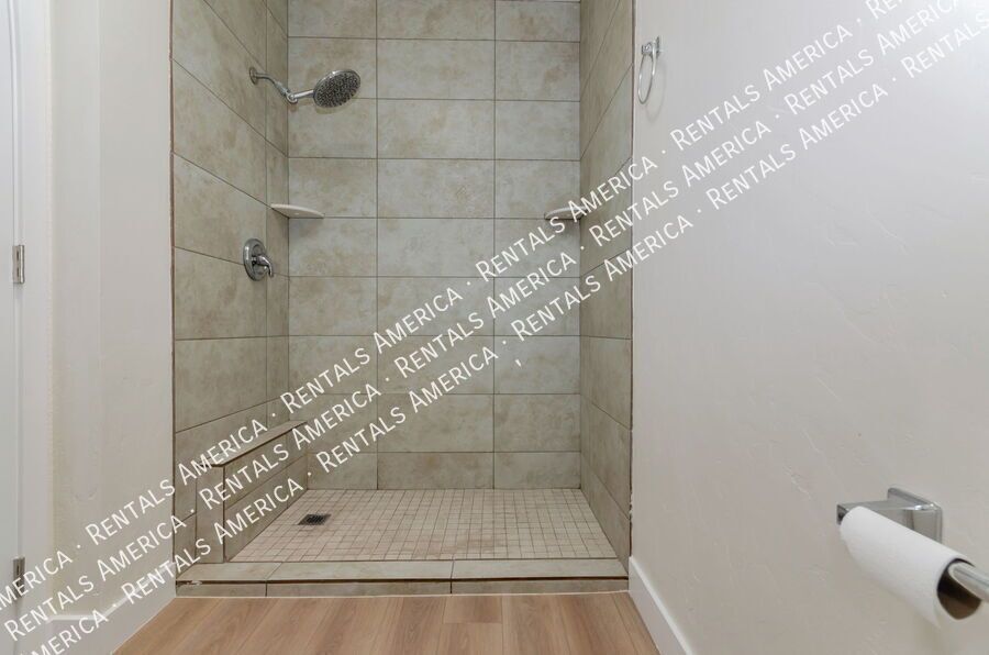 remodeled 2 bed, 2 bathTownhome property image