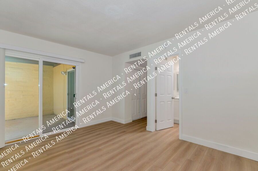 remodeled 2 bed, 2 bathTownhome property image