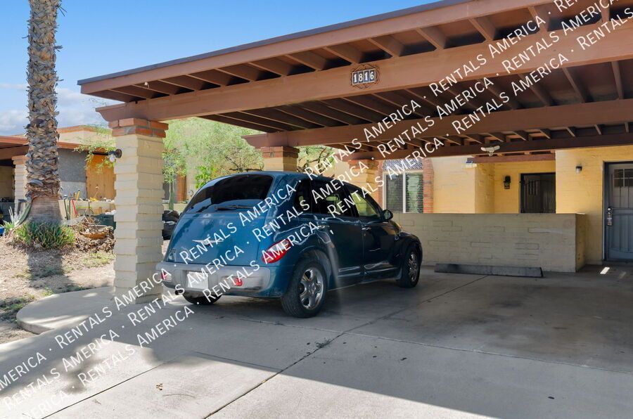 remodeled 2 bed, 2 bathTownhome property image
