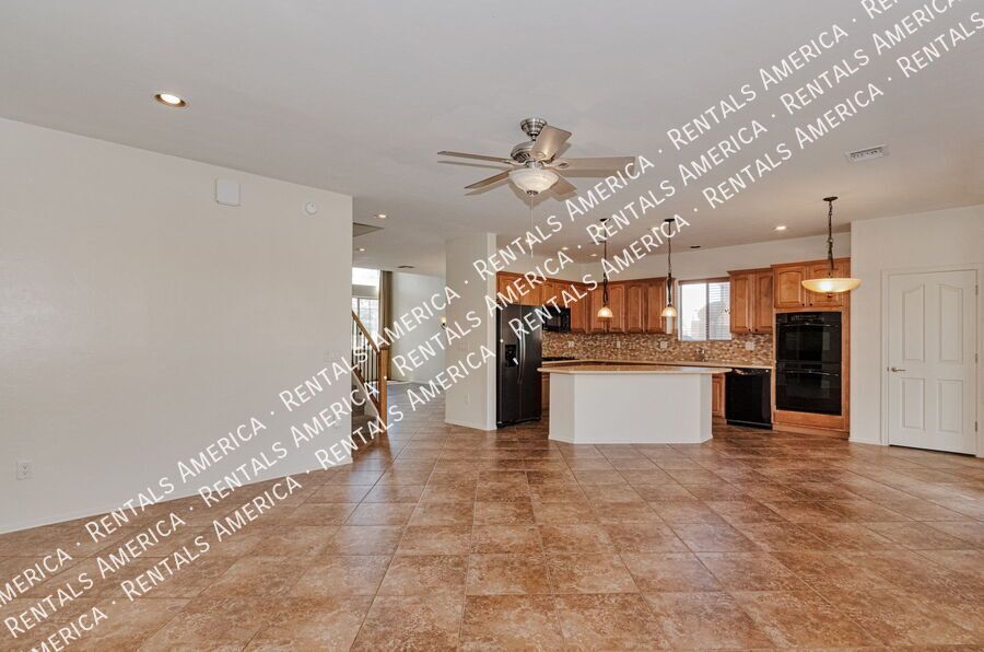 Majestic views of Pusch Ridge and the Catalinas! property image