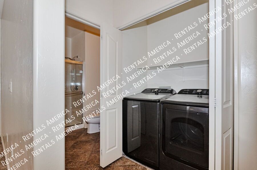 Majestic views of Pusch Ridge and the Catalinas! property image