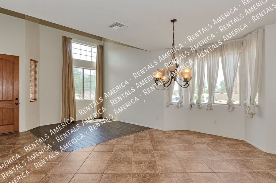 Majestic views of Pusch Ridge and the Catalinas! property image