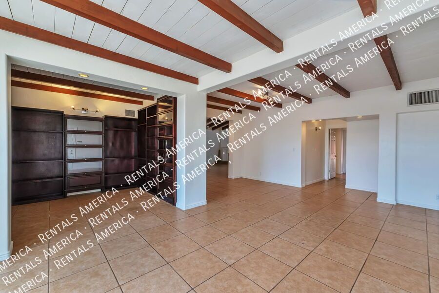 Large home, large yard, great location! property image