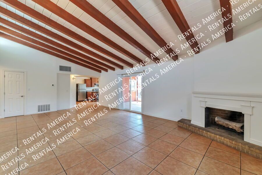 Large home, large yard, great location! property image