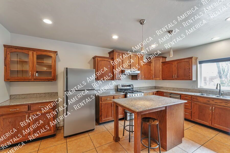 Large home, large yard, great location! property image