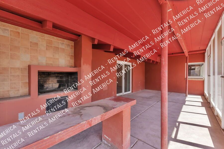 Large home, large yard, great location! property image