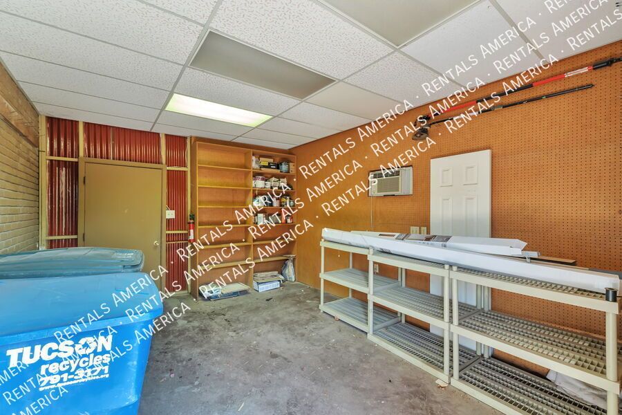 Large home, large yard, great location! property image