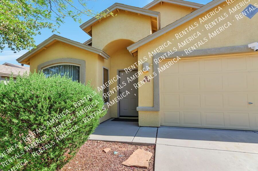 4 bedroom, 2 bath off Houghton property image