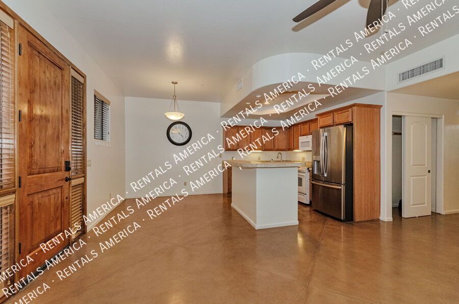 Clean, cute 2 bedroom condo - walk to UA! property image
