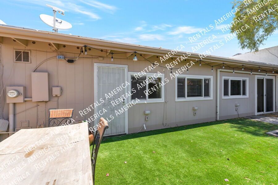 Spacious 3 bedroom Oro Valley home, water and trash included! property image