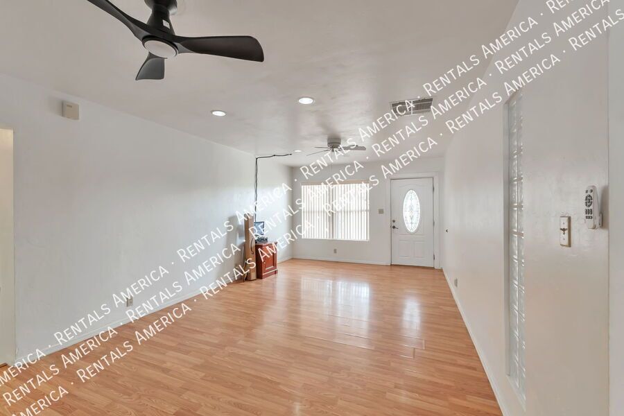 ONE MONTH FREE-Charming home property image