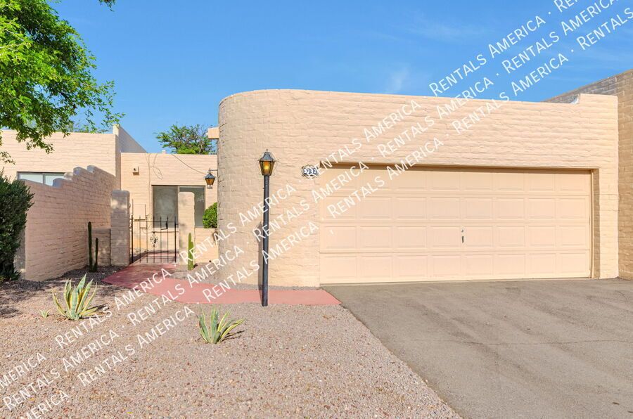 Spacious NE townhome in a lovely neighborhood! property image