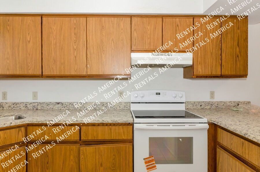West side 2 bedroom townhome property image