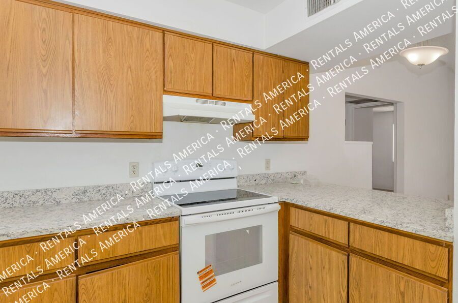 West side 2 bedroom townhome property image