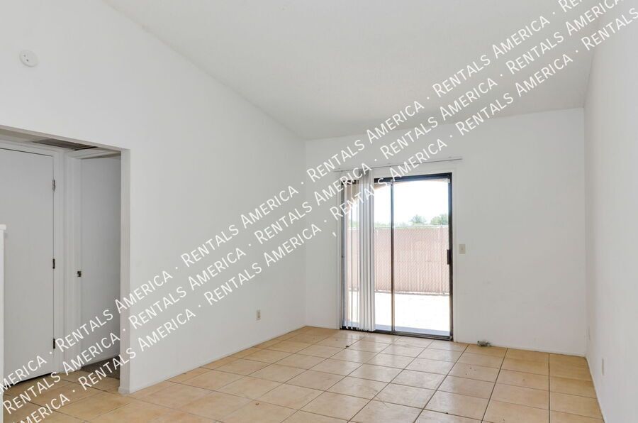 West side 2 bedroom townhome property image