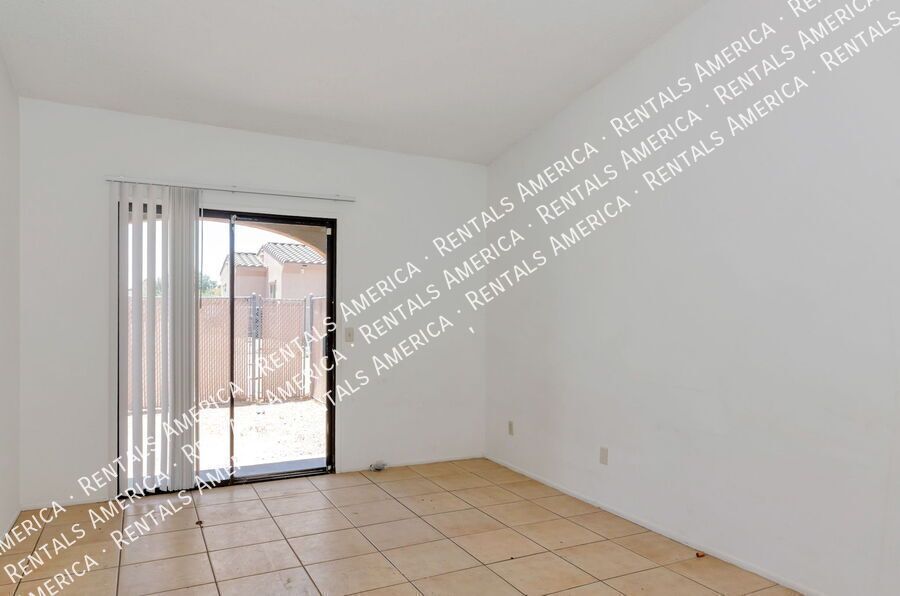 West side 2 bedroom townhome property image